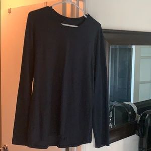 Lululemon size L long sleeve navy blue shirt